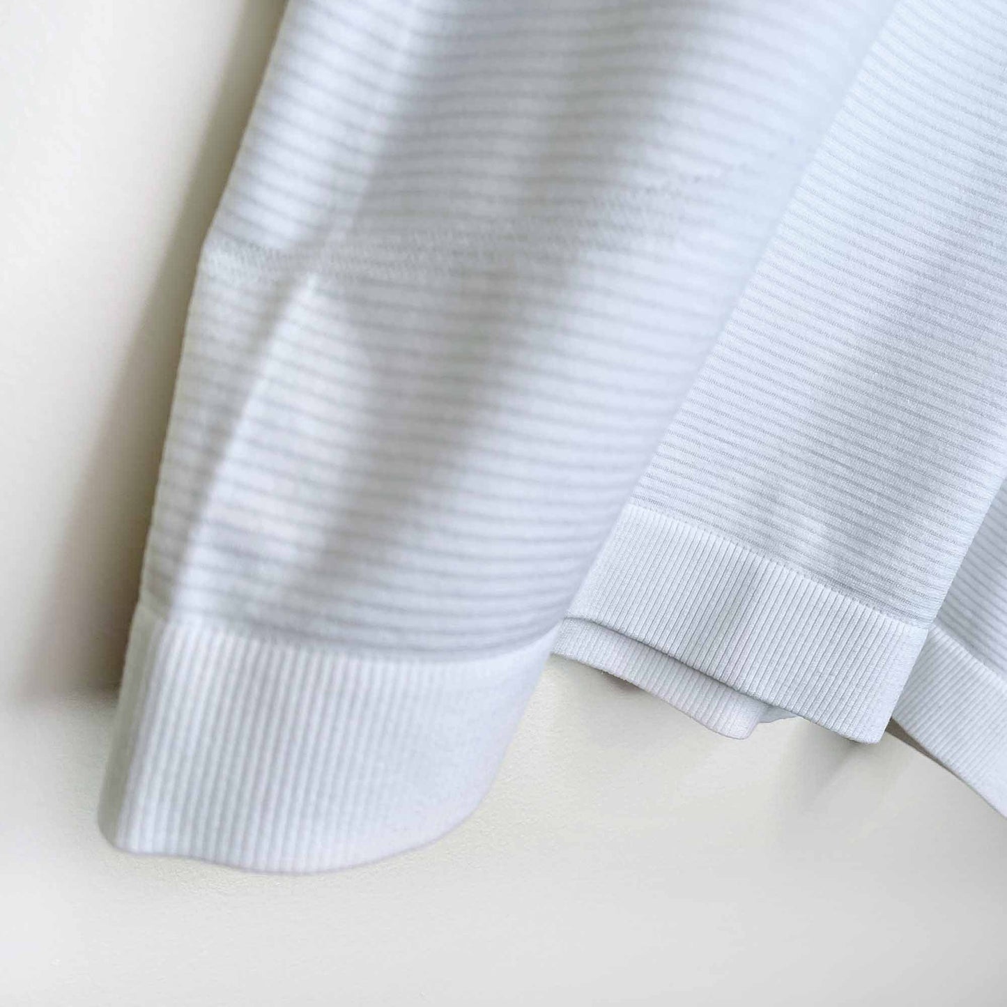 lululemon swiftly tech racerback tank top 2.0 - size 6