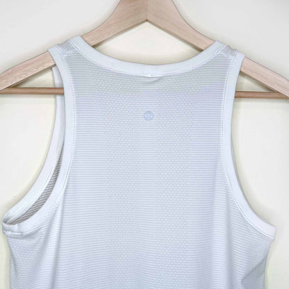 lululemon swiftly tech racerback tank top 2.0 - size 6