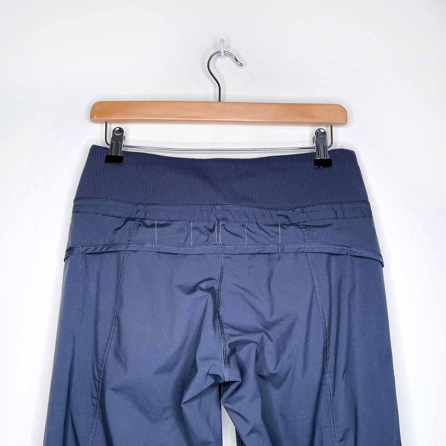 lululemon low rise studio dance on the move pants - size 6