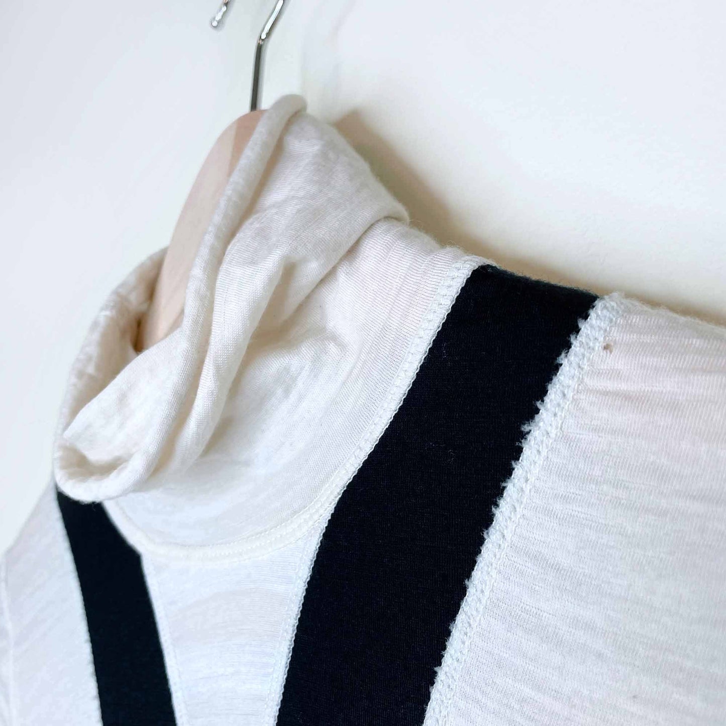 lululemon merino wool base layer turtleneck - size 2/4