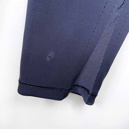 lululemon smooth stride crop full on luxtreme tights - size 6