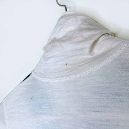 lululemon merino wool base layer turtleneck - size 2/4