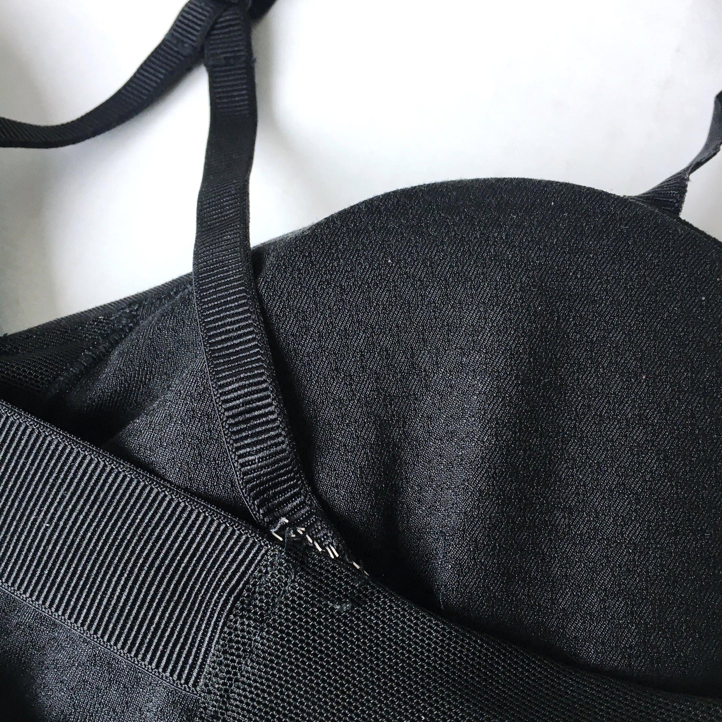 lululemon sports bra - size 4