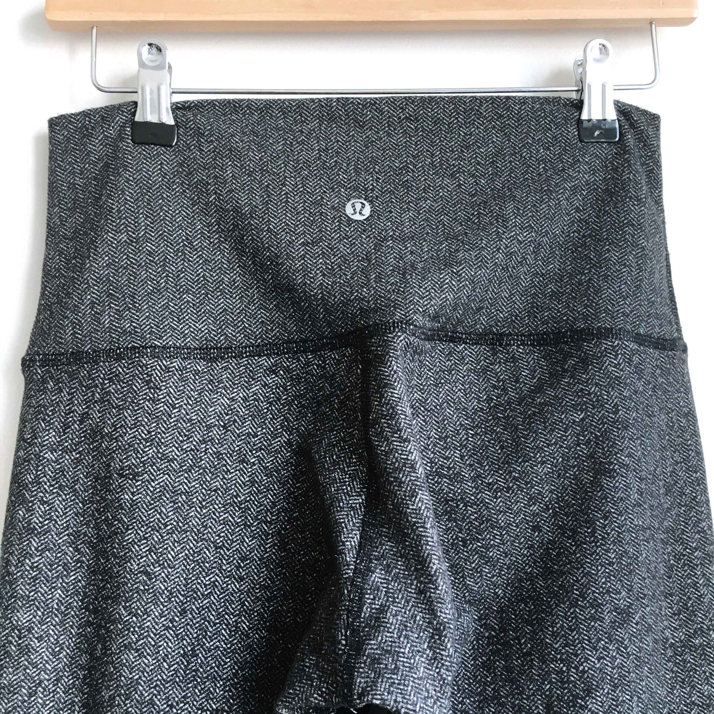 lululemon high rise herringbone wunder under leggings - size 8