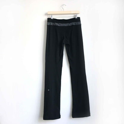 lululemon high-rise groove pant with logo waistband - size 6