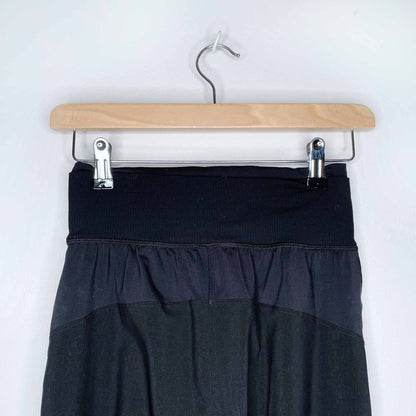 lululemon high rise relaxed yogini pants - size 4