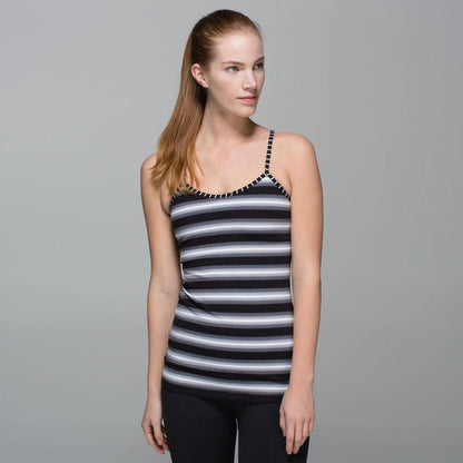 lululemon power y luon tank - size 4