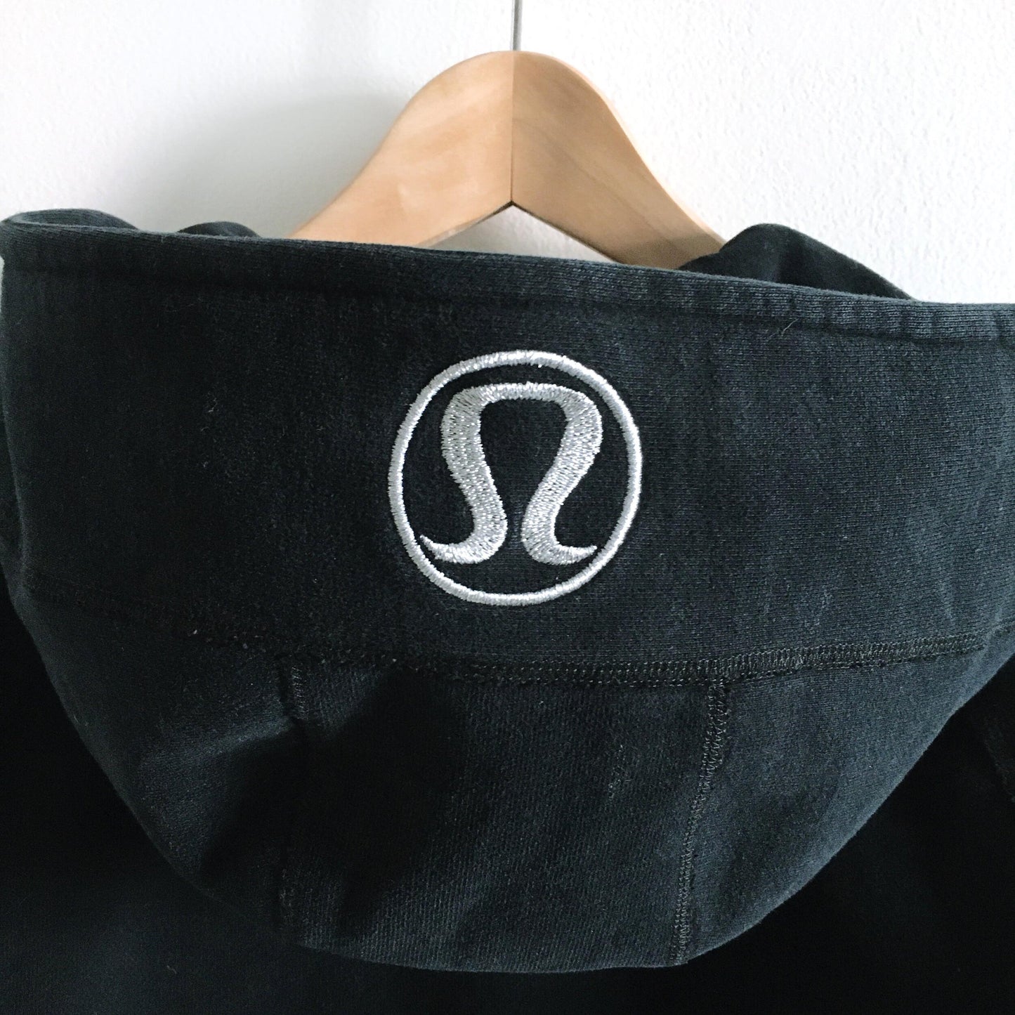 lululemon black scuba hoodie - size 4/6