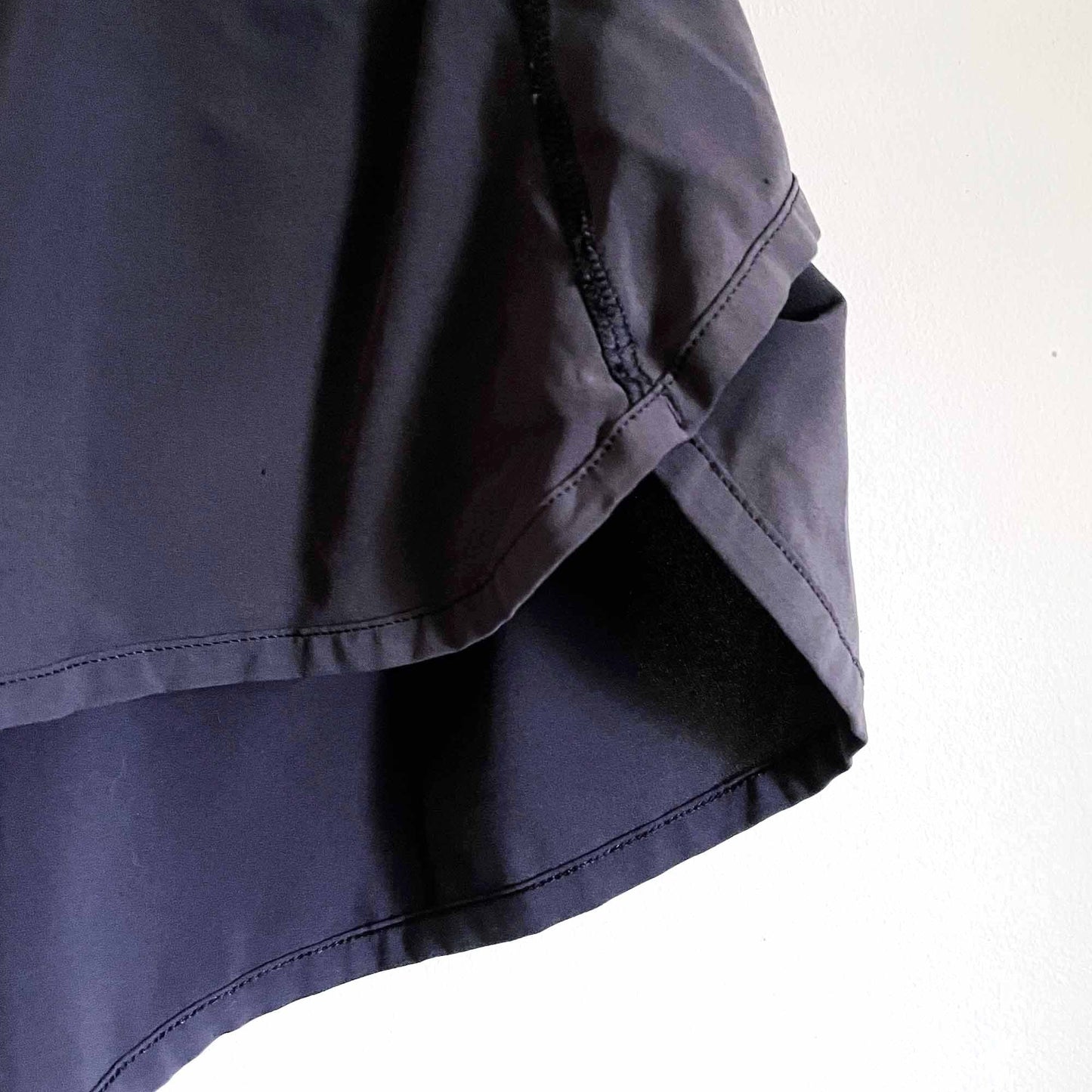 lululemon black drawstring running shorts - size 10