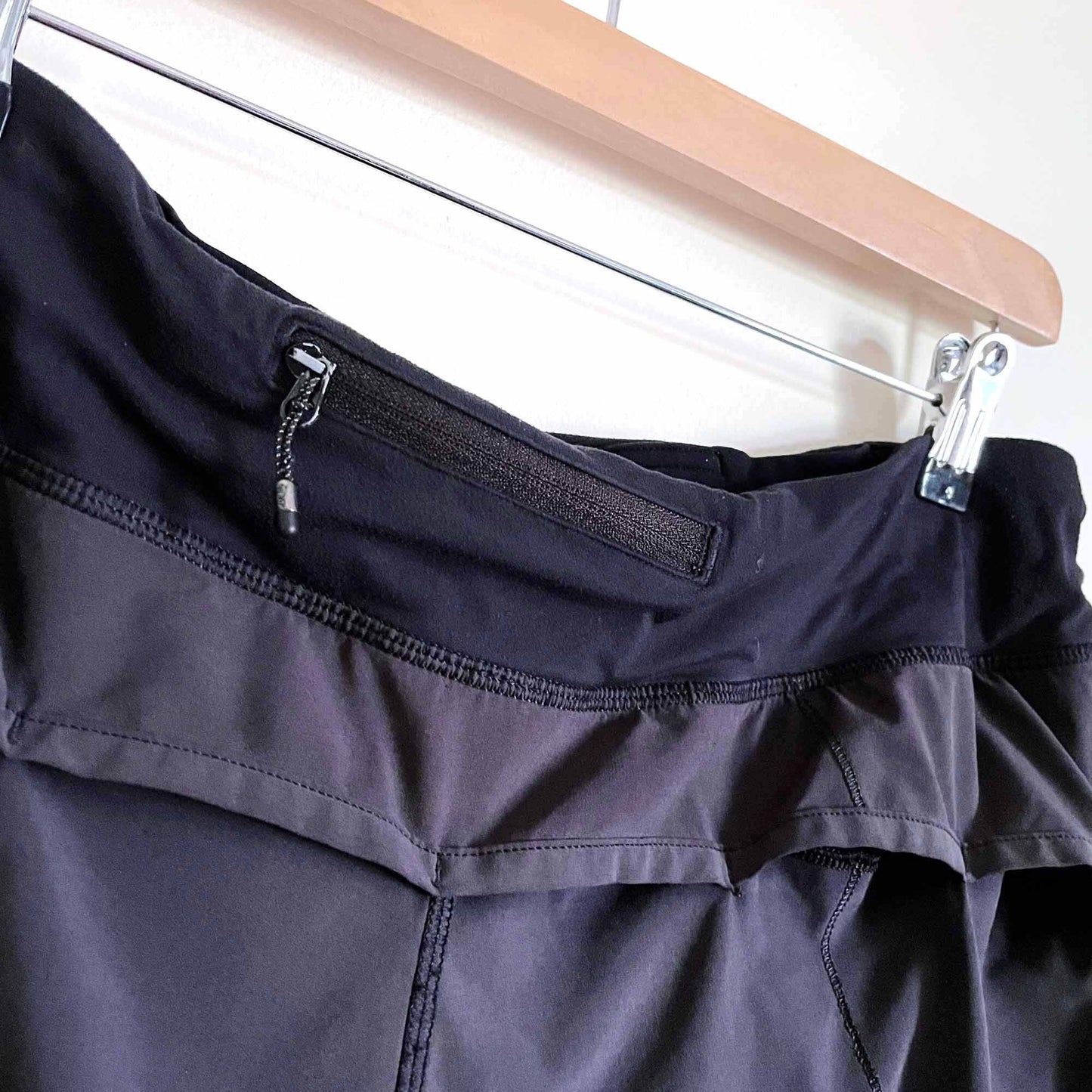 lululemon black drawstring running shorts - size 10