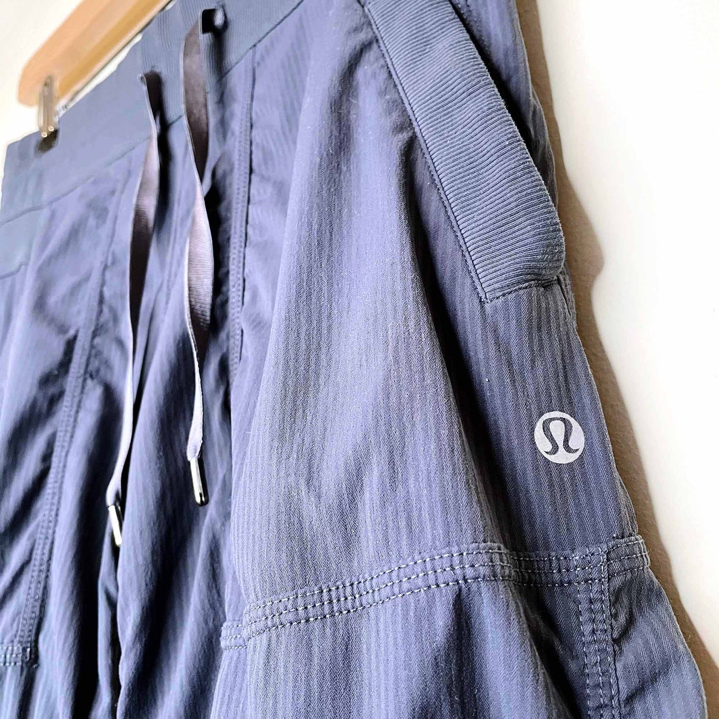 lululemon grey studio dance pants - size 4