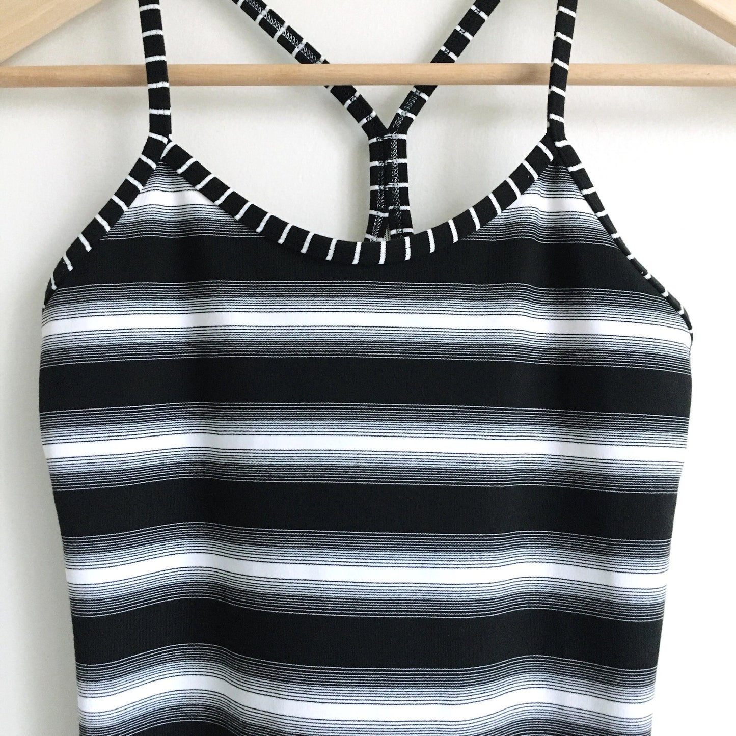 lululemon power y luon tank - size 4