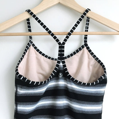lululemon power y luon tank - size 4
