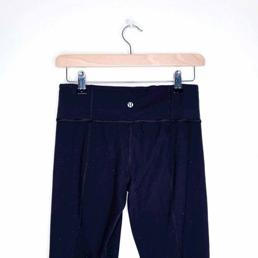 lululemon reversible mid-rise leggings - size 4