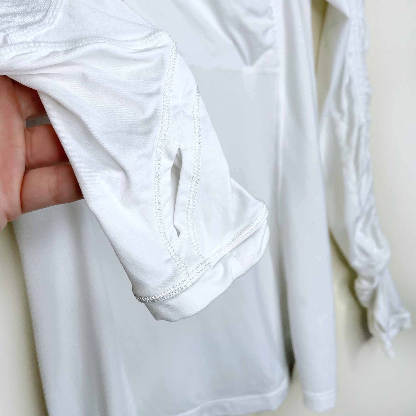 lululemon ruched run sun protection long sleeve top - size 4