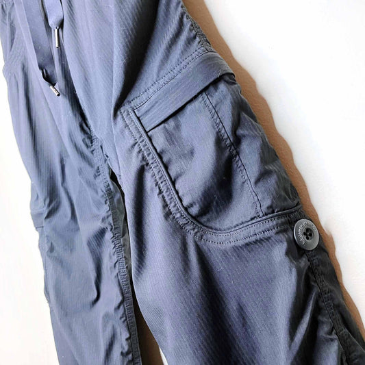 lululemon on the move mid rise cargo studio pants - size 6