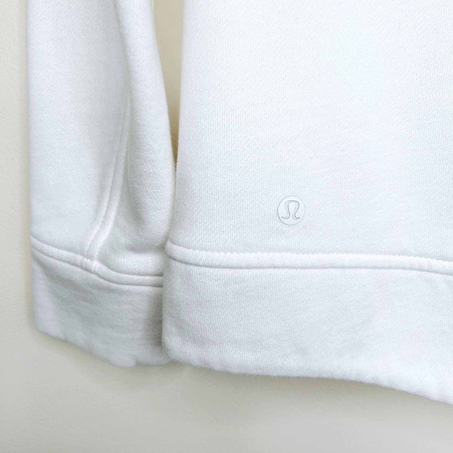 lululemon Fleece be True crew sweatshirt - size 2