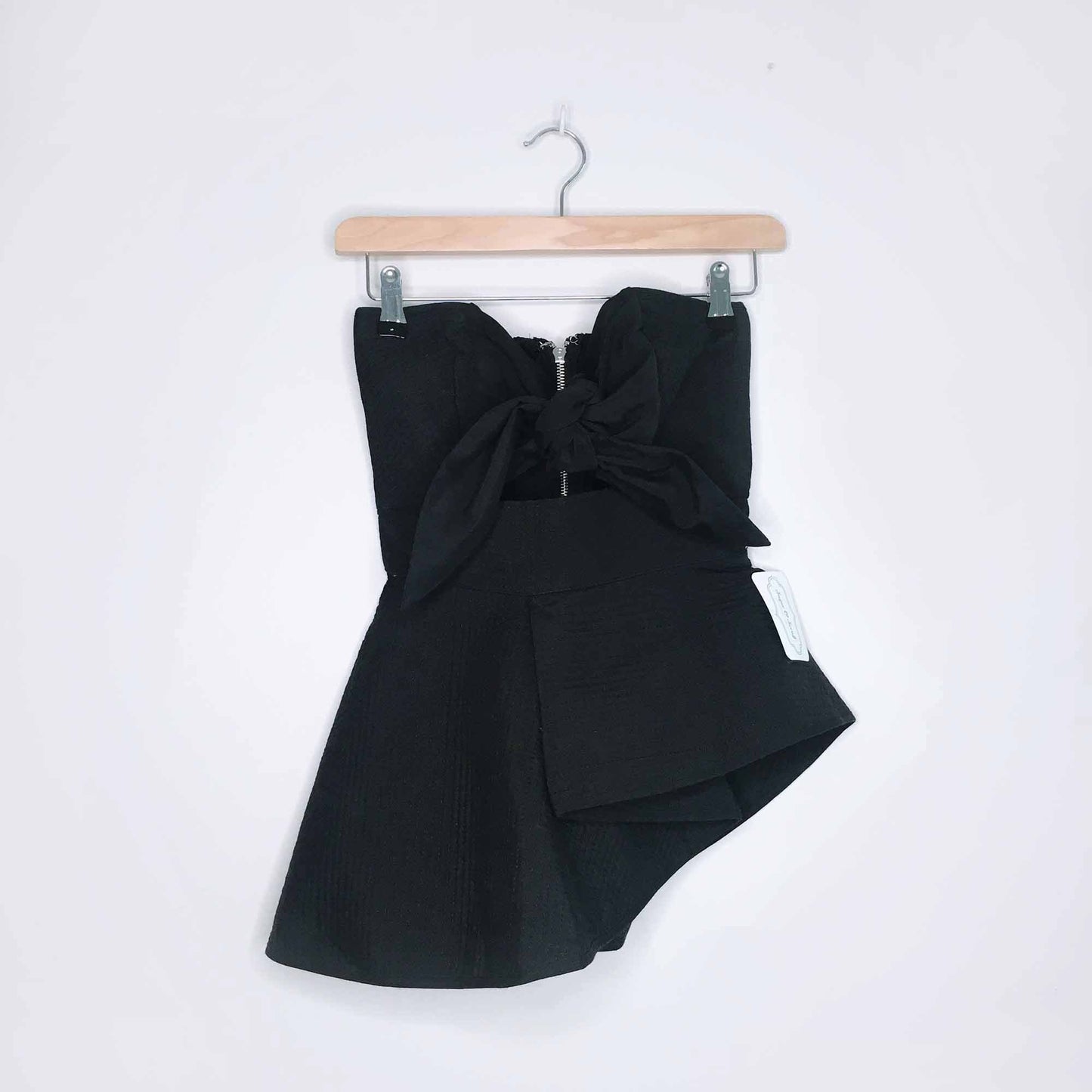 Luxxel strapless bow tie peplum top - size Small
