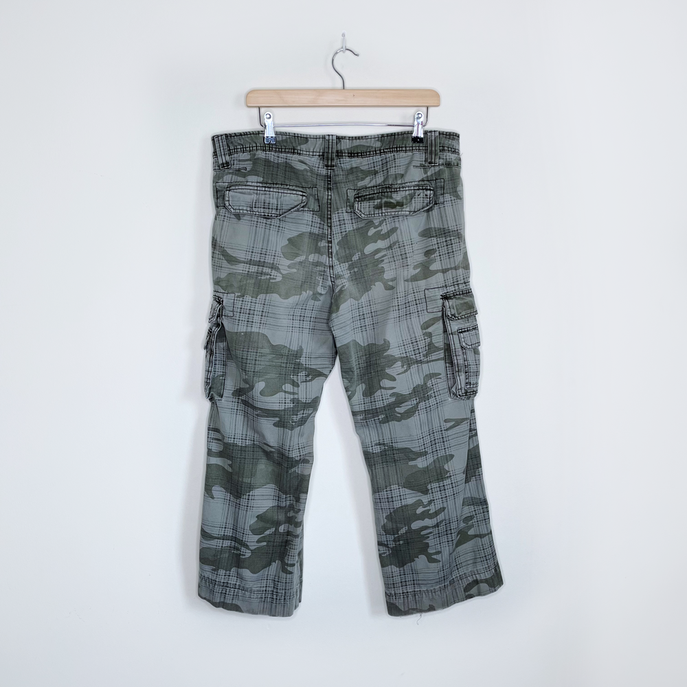 vintage y2k machine camo cargo pants - size 36 M