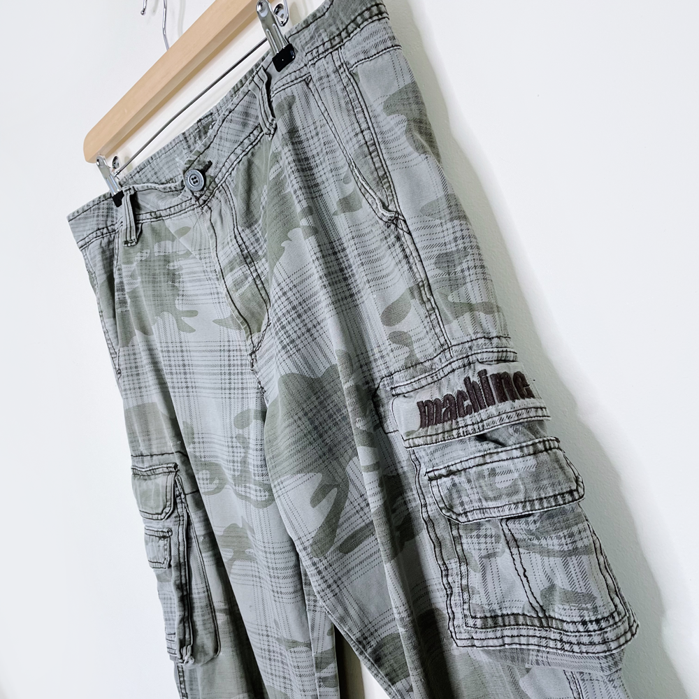 vintage y2k machine camo cargo pants - size 36 M