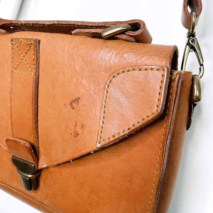 madewell raw leather messenger saddle bag cross body