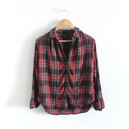 Madewell central buttondown in tartan - size xs