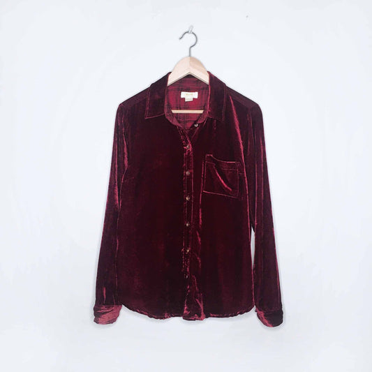 Maeve Anthropologie red velvet button down shirt - size 8