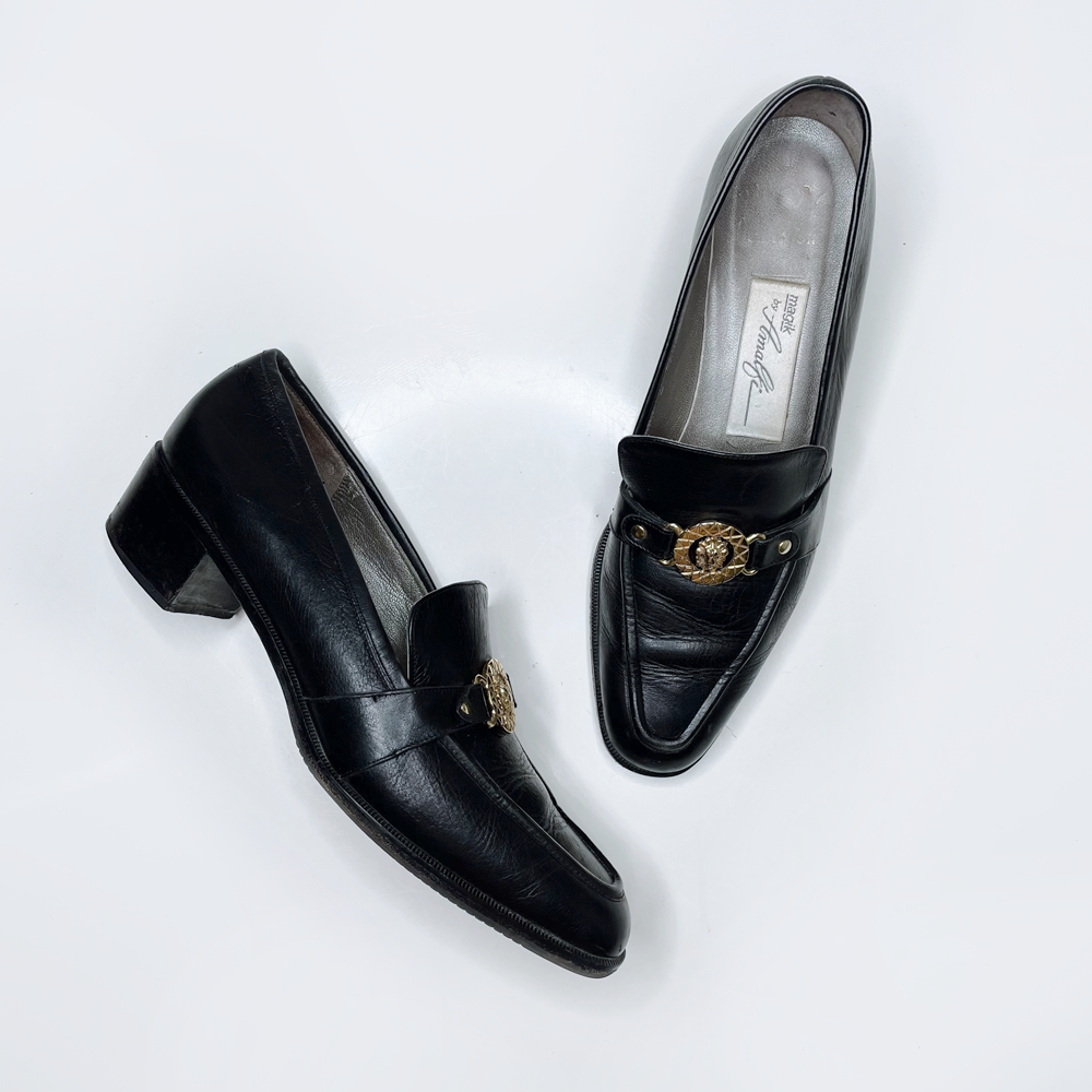 vintage magik by amalfi black leather loafers with gold lion head - size 7.5