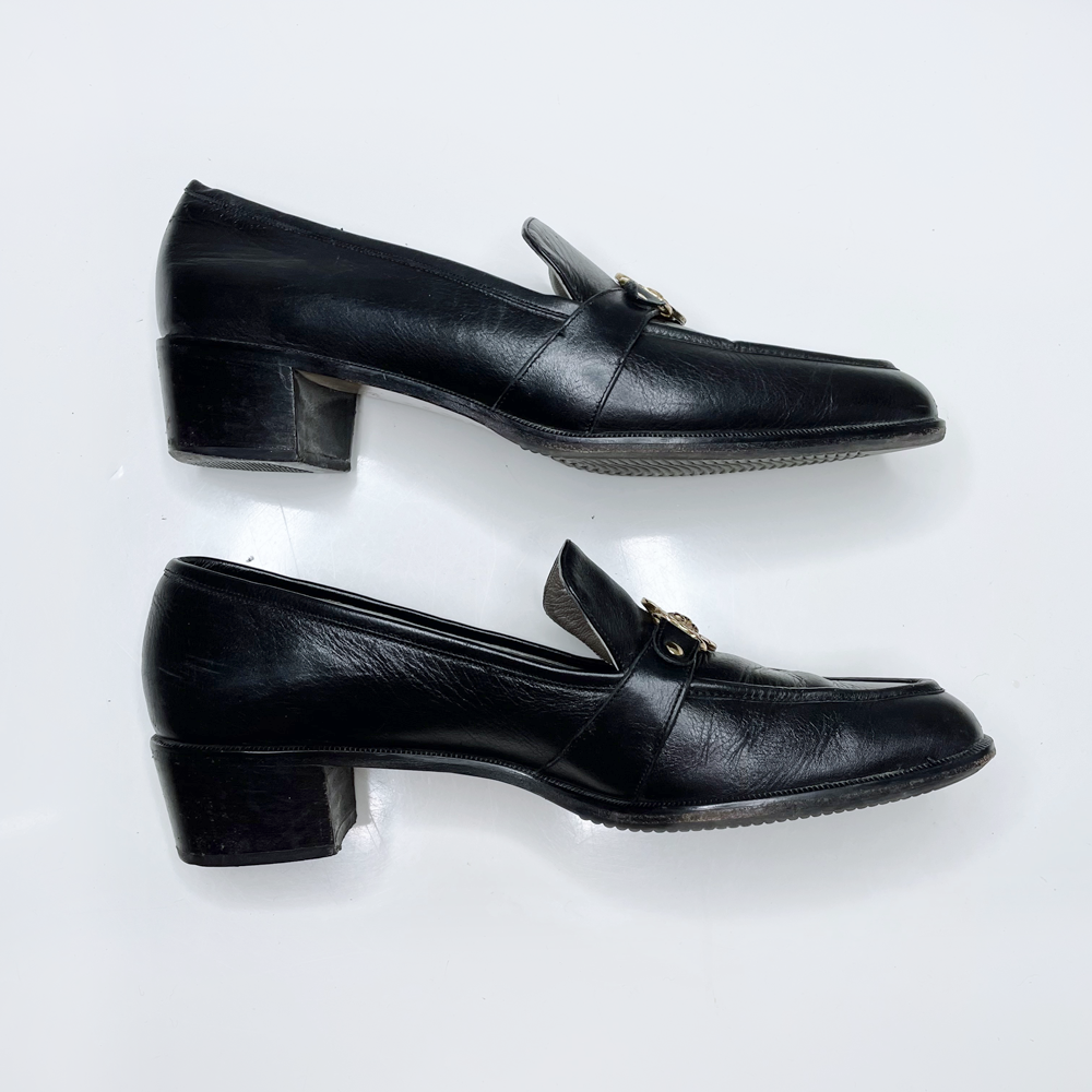 vintage magik by amalfi black leather loafers with gold lion head - size 7.5