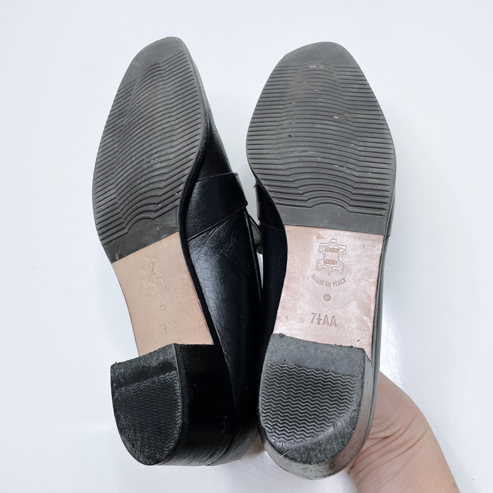 vintage magik by amalfi black leather loafers with gold lion head - size 7.5