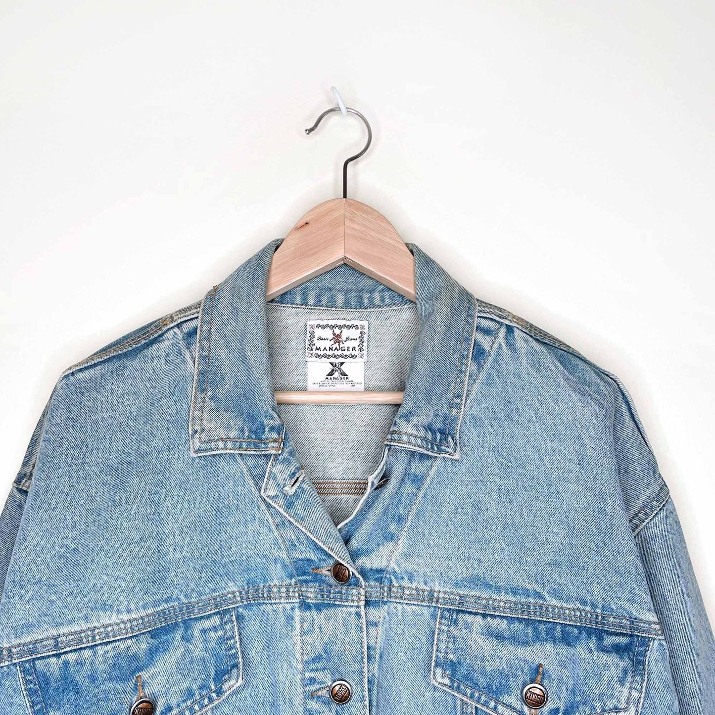 vintage manager cropped denim jean jacket - size medium