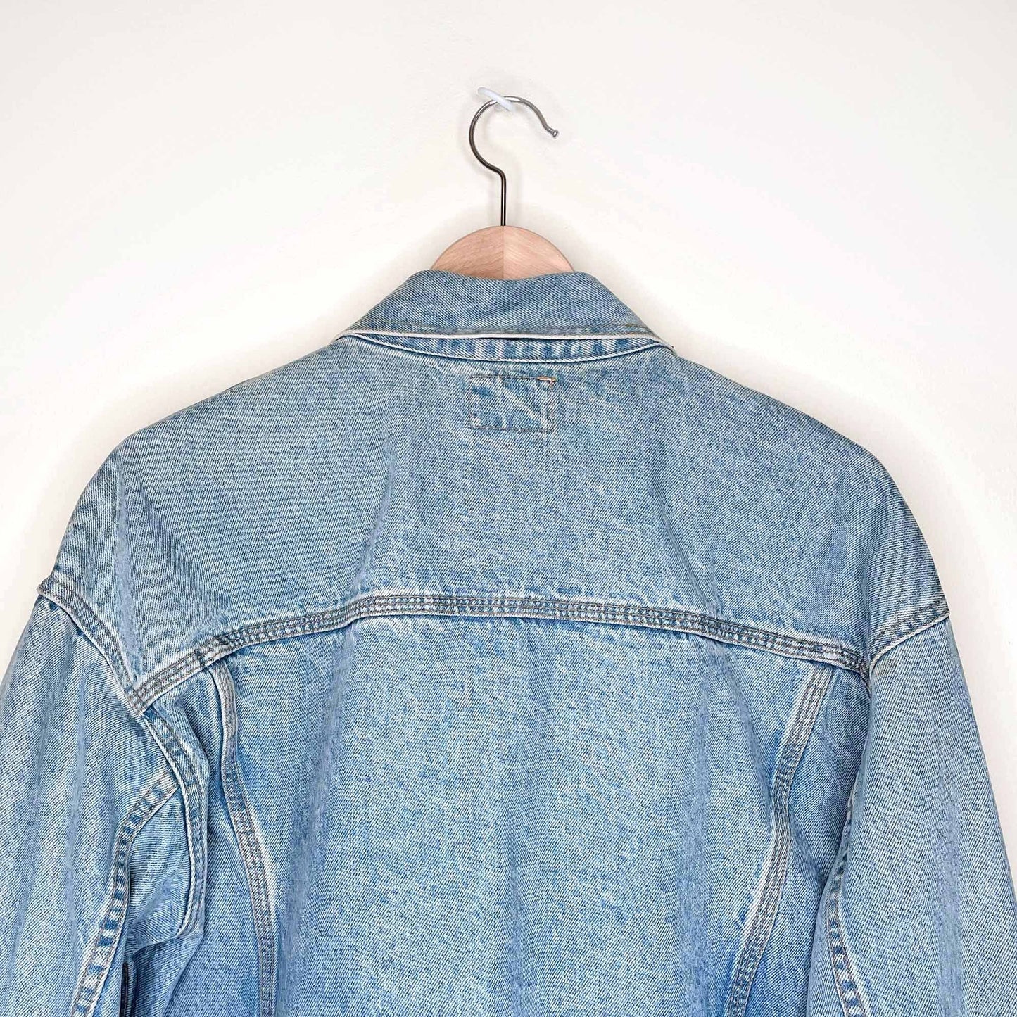 vintage manager cropped denim jean jacket - size medium