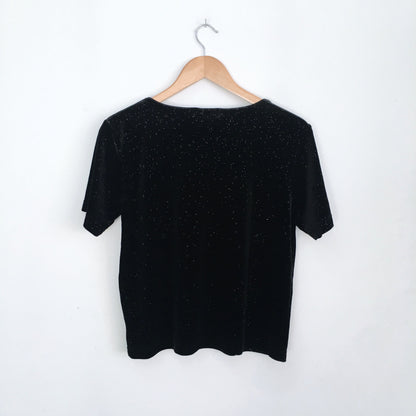 Mantles velvet sparkle holiday tee - size medium