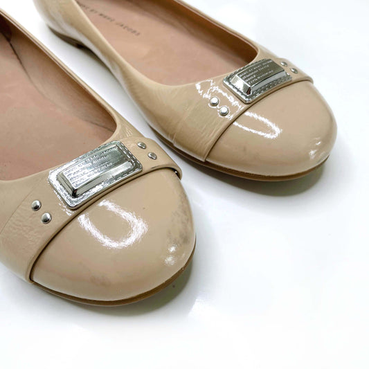 marc by marc jacobs nude patent leather ballet flat - size 39.5