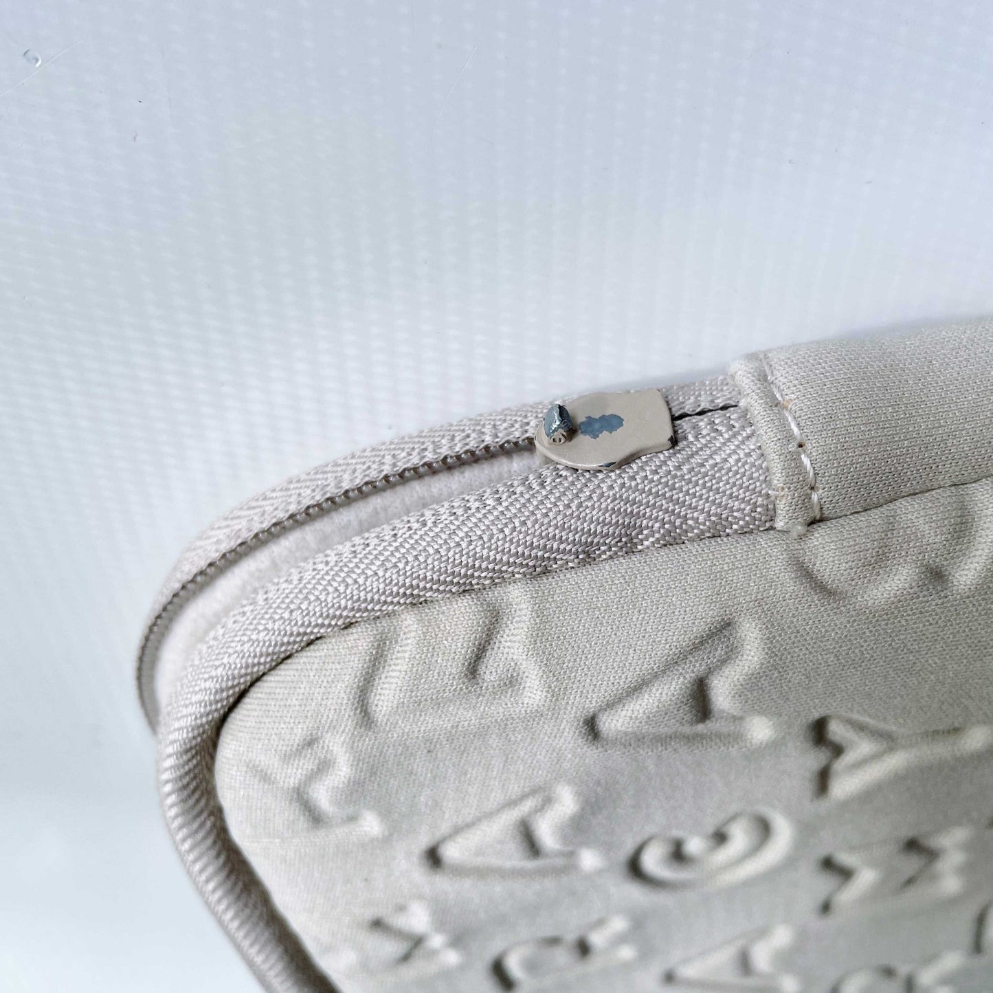 marc jacobs 13" neoprene laptop sleeve