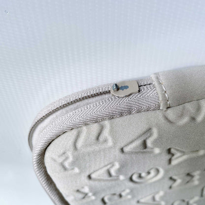 marc jacobs 13" neoprene laptop sleeve