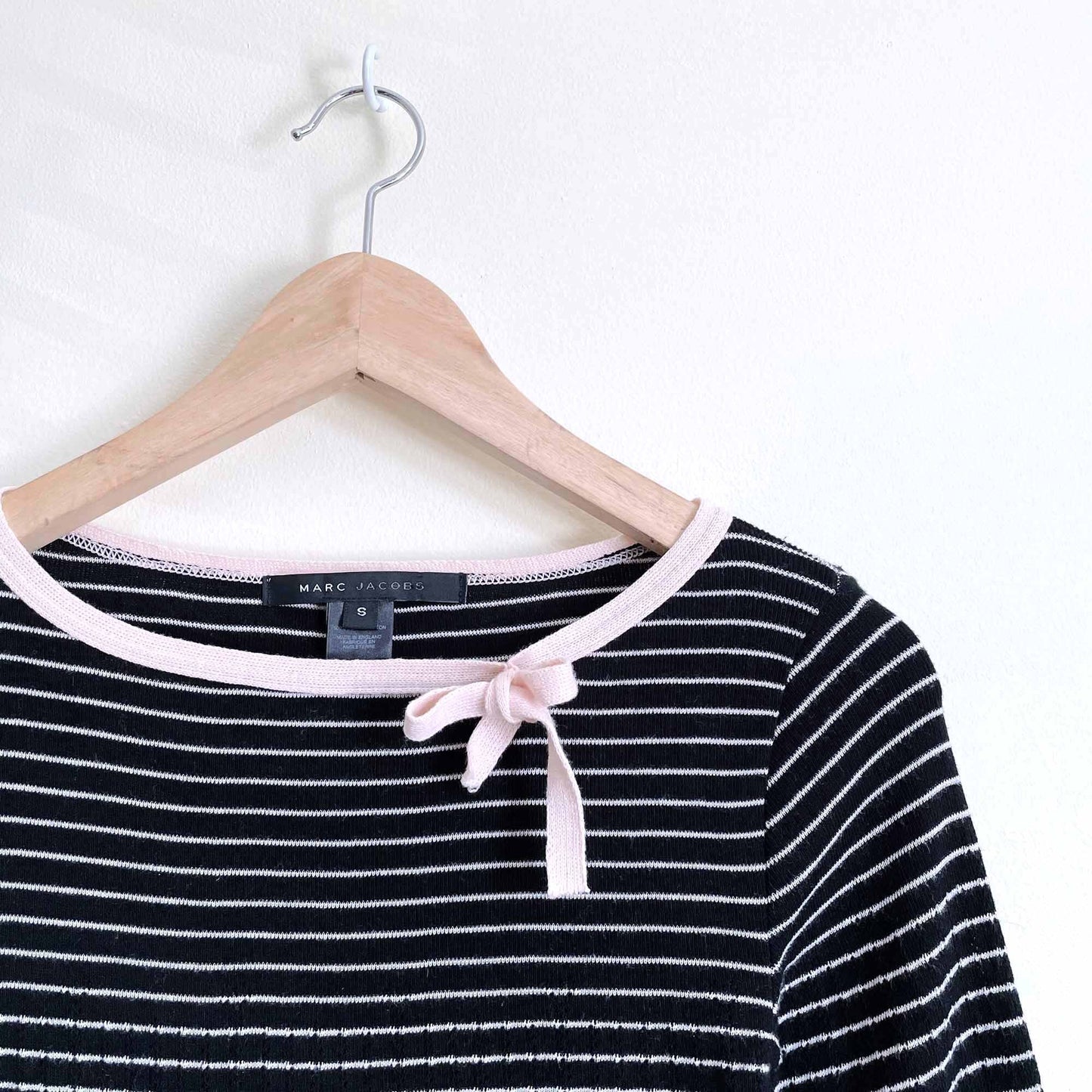 Marc Jacobs striped knit sweater with bow neckline - size Small