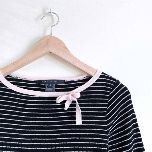 Marc Jacobs striped knit sweater with bow neckline - size Small
