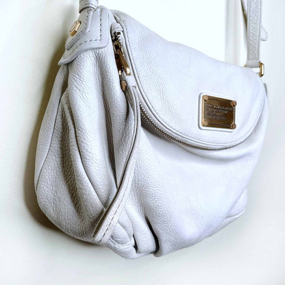 marc jacobs natasha q leather messenger crossbody bag