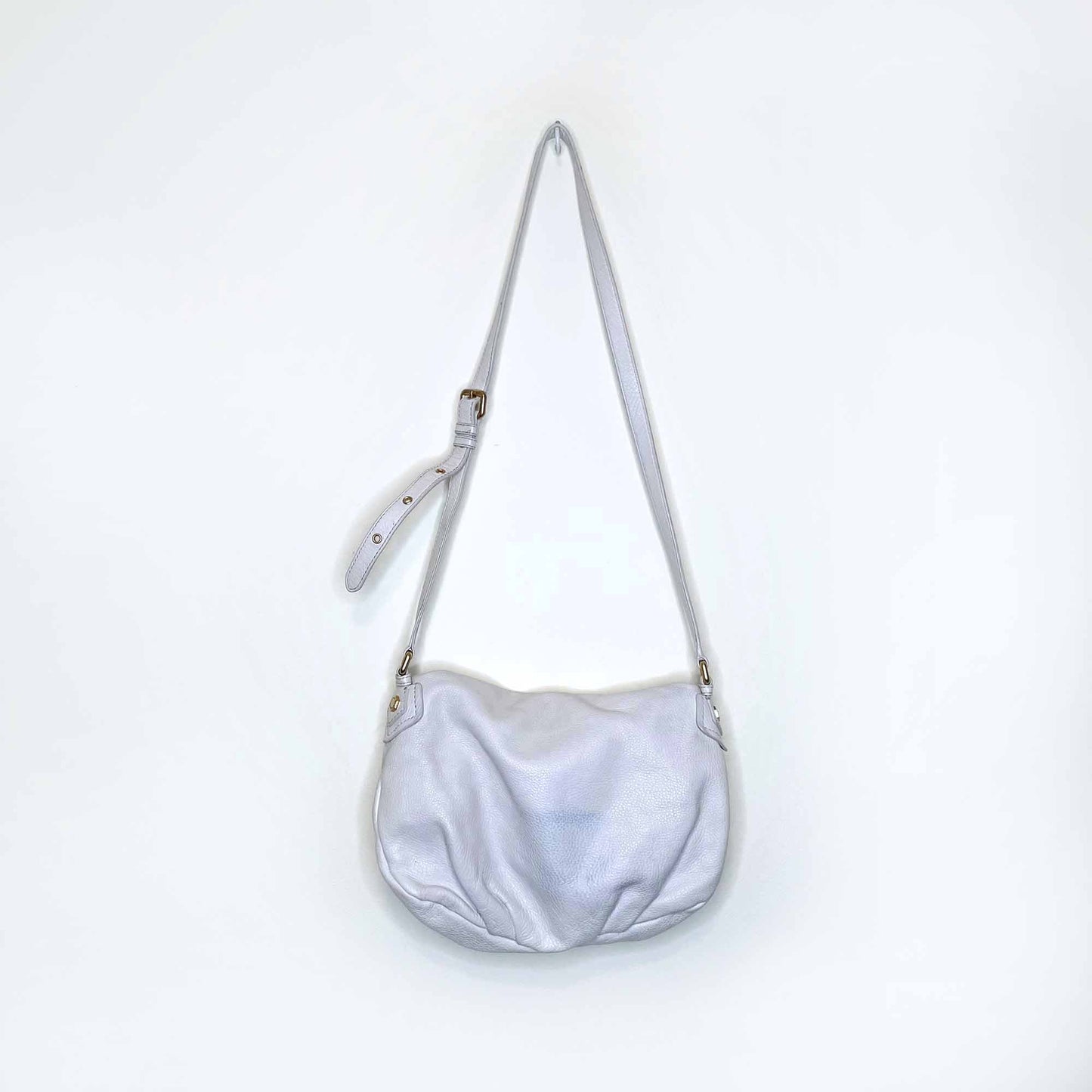 marc jacobs natasha q leather messenger crossbody bag