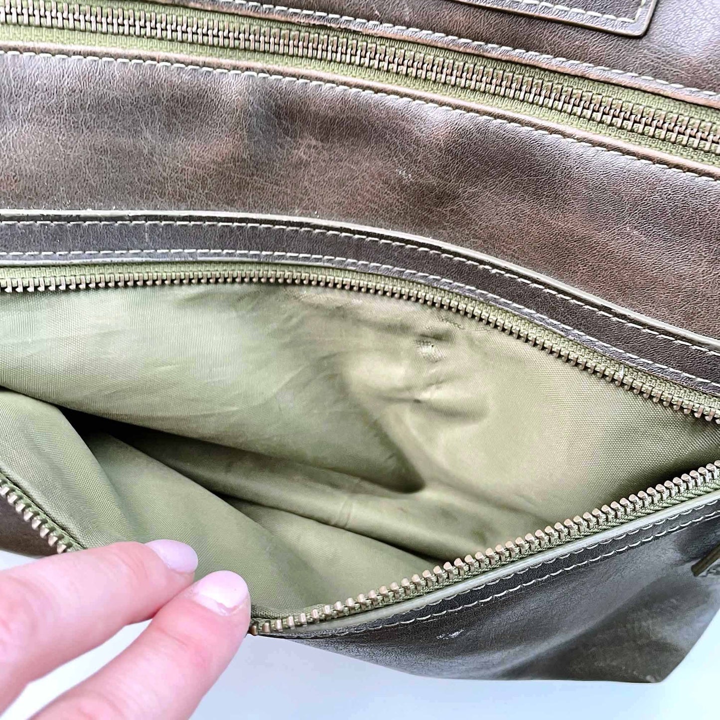 matt & nat vegan zipper front handbag