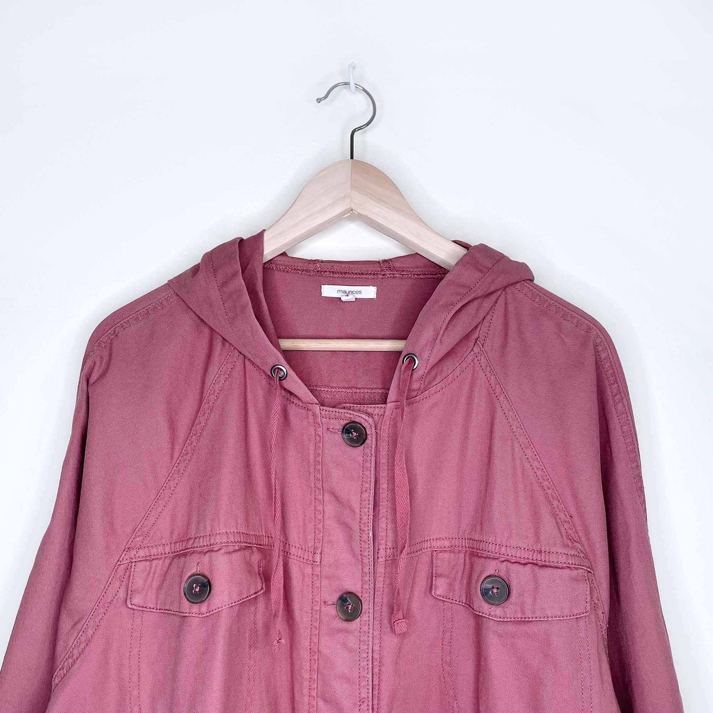 maurices lightweight spring twill hooded button down jacket - size 4