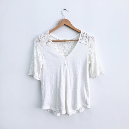 Meadow Rue brushed floral lace tee - size xs