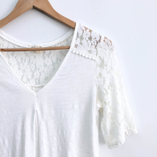 Meadow Rue brushed floral lace tee - size xs