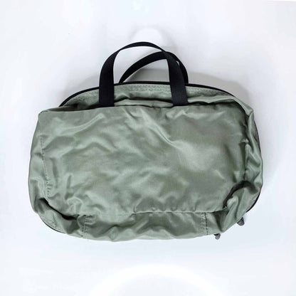 mec travel light troiletries wash pouch