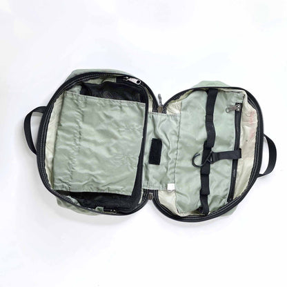 mec travel light troiletries wash pouch