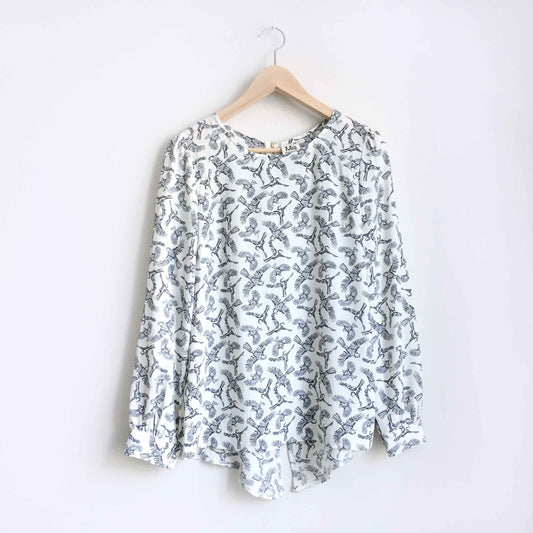 Mia bird pattern crepe blouse - size 8