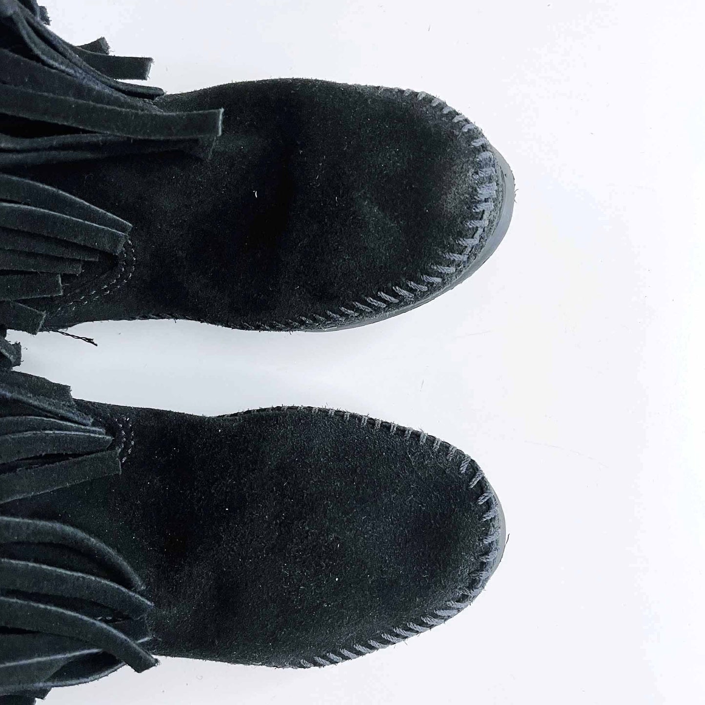 minnentonka black 3-layer fringe tall suede moccasin boot - size 6