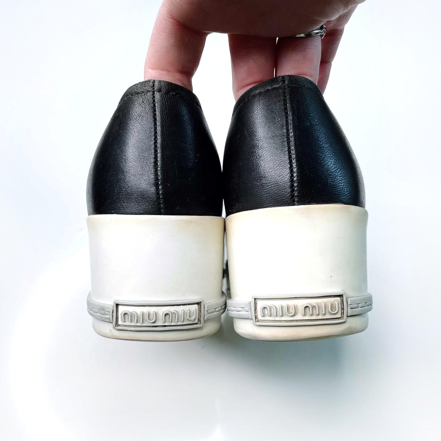 miu miu metal toe platform leather skate shoe - size 37