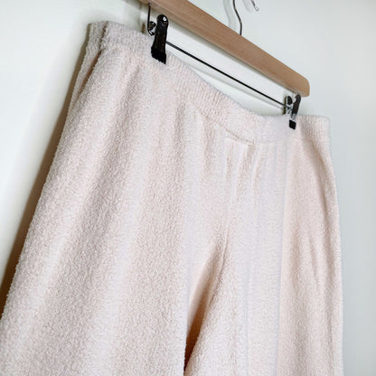 nwt monki calah fuzzy knitted wide leg pants - size large